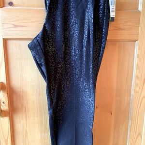 Great Alfani skinny leg pants with elastic